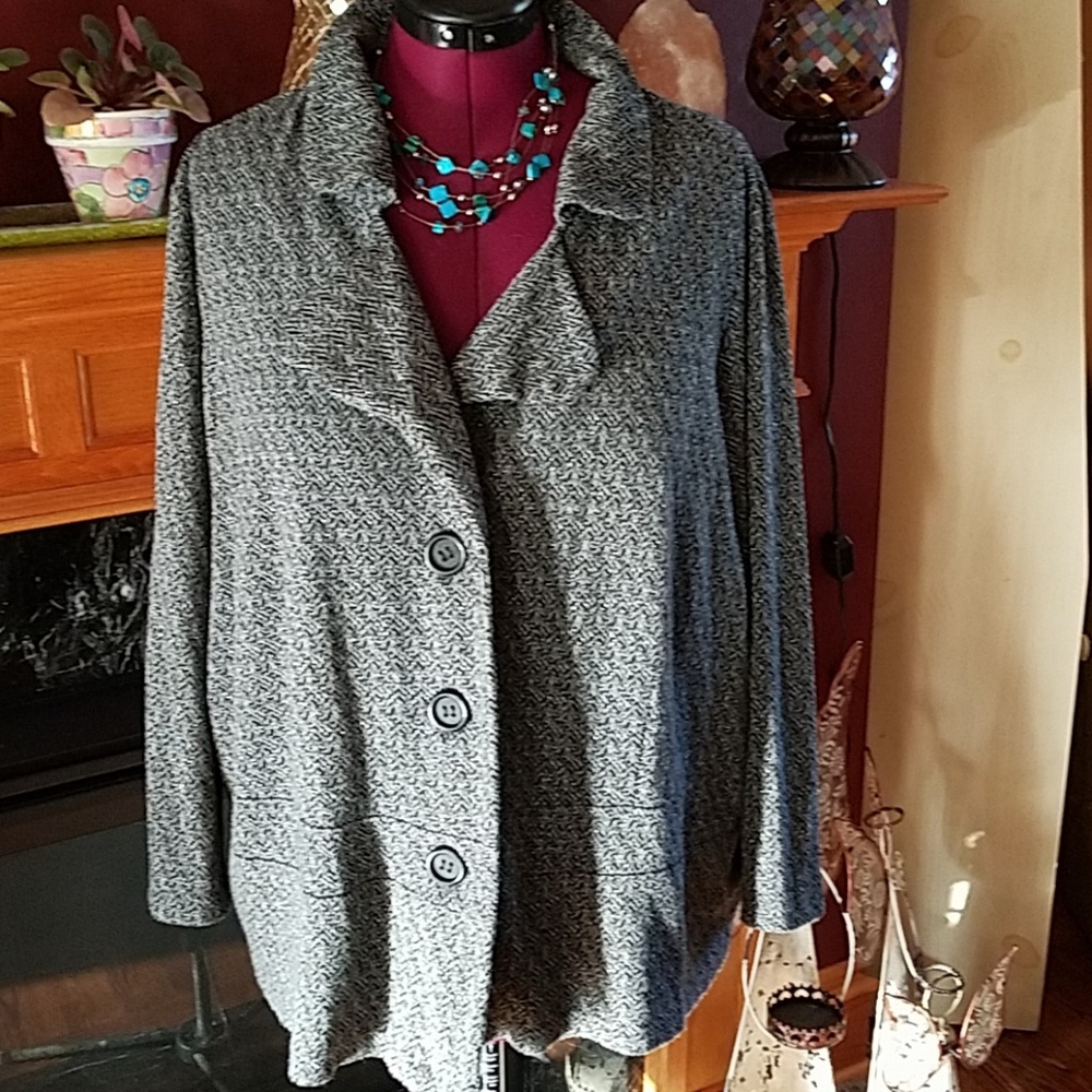 Plus size sparkle Avenue jacket